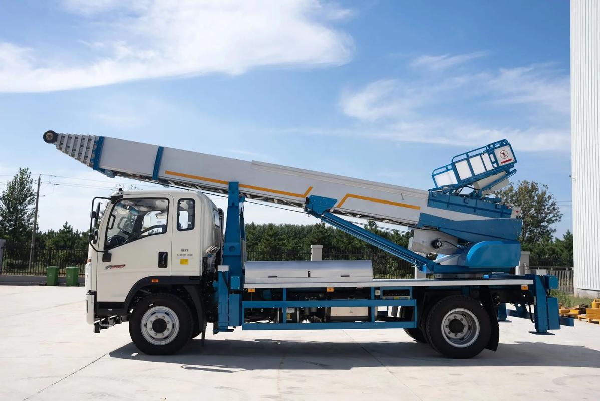 会昌县云梯上料车租赁费用