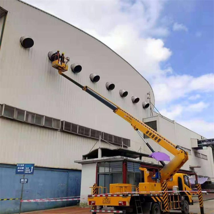 会昌县高空作业车出租服务：专业广告牌安装解决方案